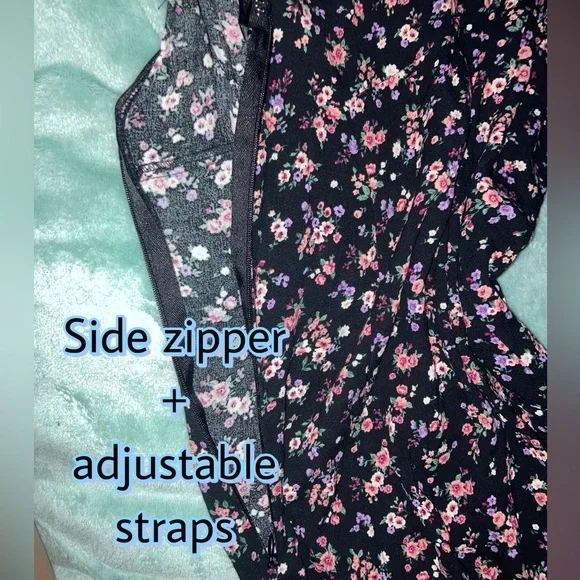 Forever 21 short dress floral print. - Picture 3 of 3